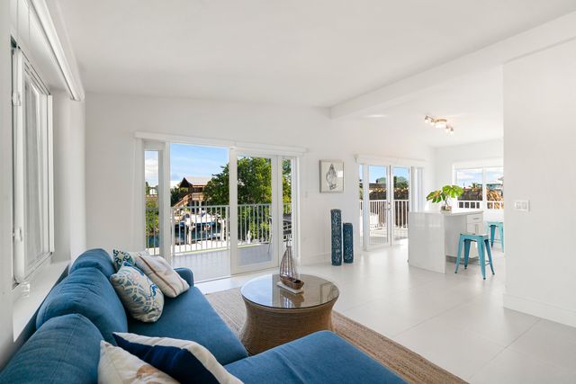 204 La Paloma Road, Key Largo, FL 33037