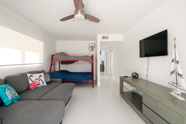 204 La Paloma Road, Key Largo, FL 33037