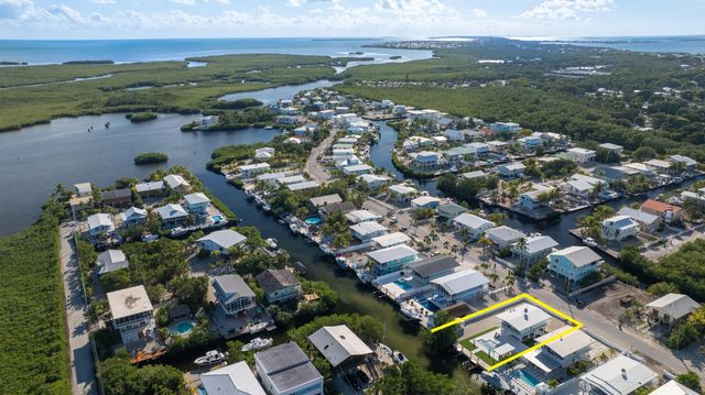 204 La Paloma Road, Key Largo, FL 33037