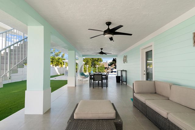 204 La Paloma Road, Key Largo, FL 33037