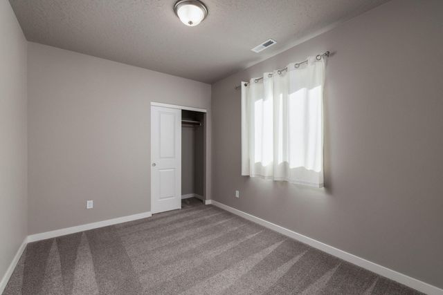 2557 NW Spruce Place, Redmond, OR 97756