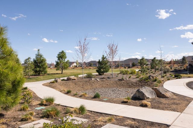 2557 NW Spruce Place, Redmond, OR 97756