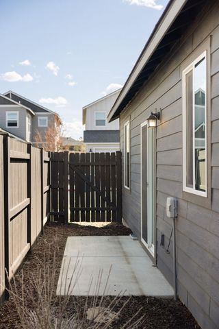 2557 NW Spruce Place, Redmond, OR 97756