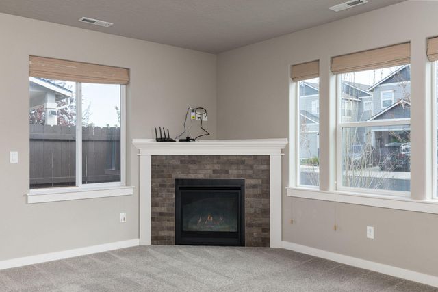 2557 NW Spruce Place, Redmond, OR 97756