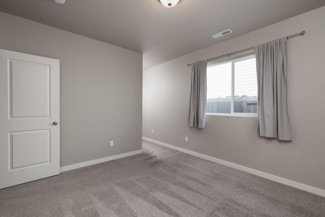 2557 NW Spruce Place, Redmond, OR 97756