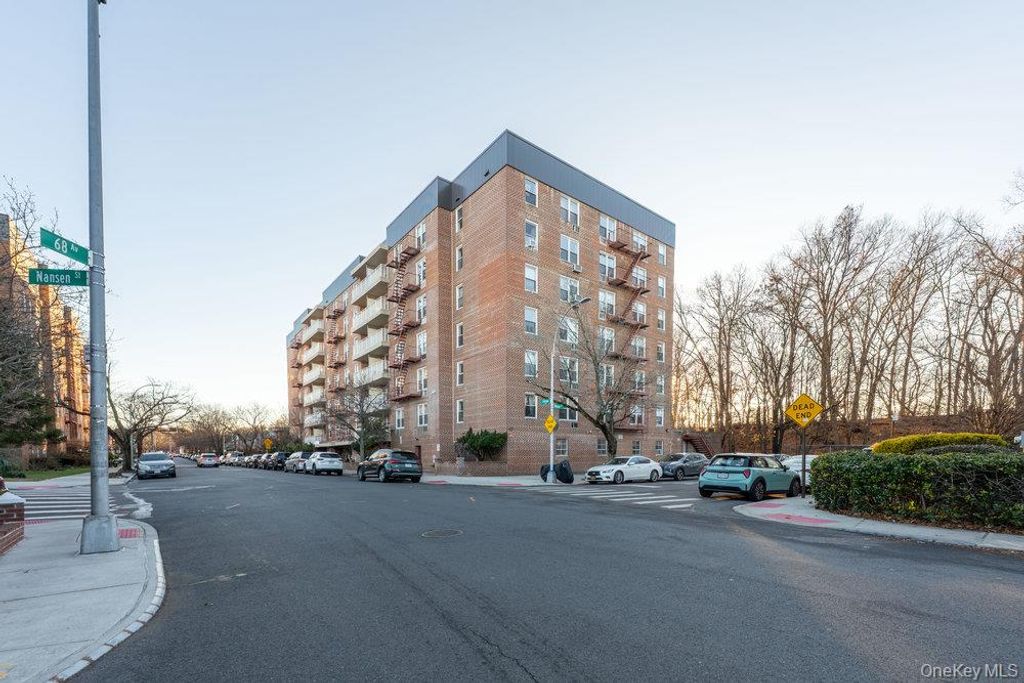 68-20 Selfridge Street 2M, Rego Park, NY 11375