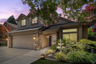 912 Cedar Brook Ln, Vacaville, CA 95687