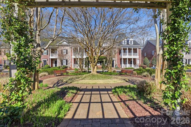 8246 Indigo Row, Charlotte, NC 28277