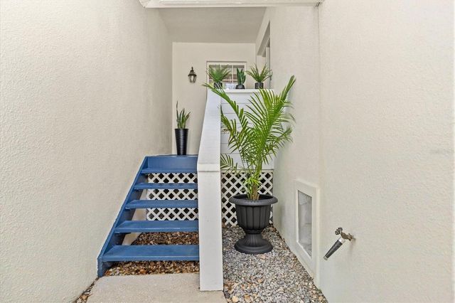 5203 BAYSHORE BOULEVARD 14, Tampa, FL 33611