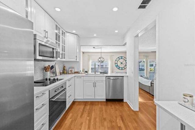 5203 BAYSHORE BOULEVARD 14, Tampa, FL 33611