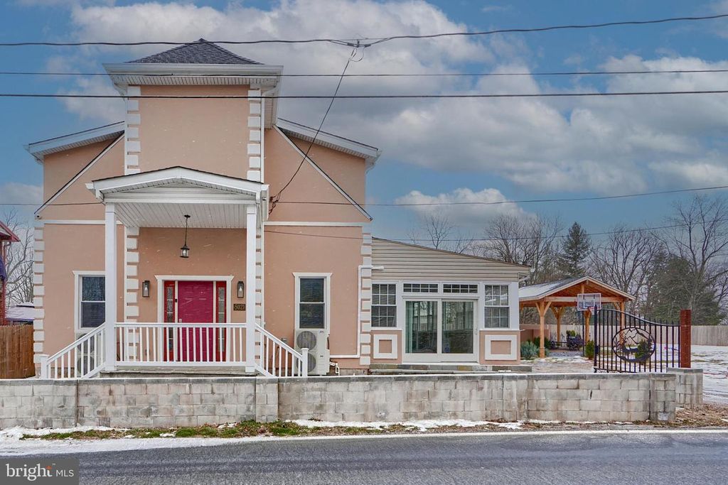 5021 HARNEY RD, Taneytown, MD 21787