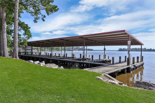 365 N Point Drive N, Trinity, TX 75862