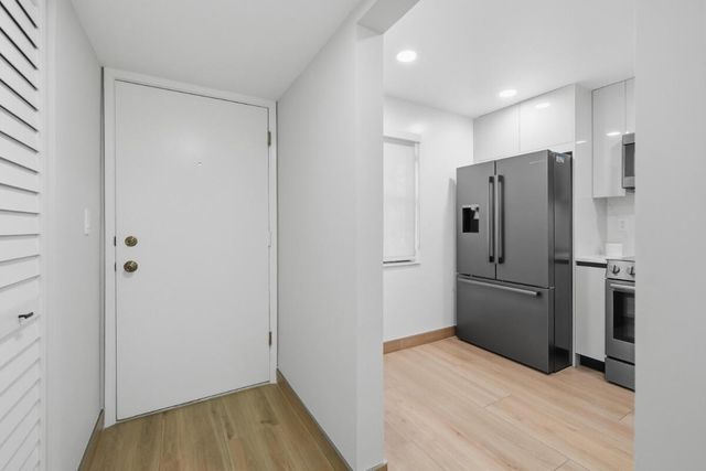 6751 N University Drive Unit 212, Tamarac, FL 33321