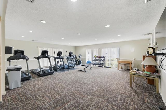 6751 N University Drive Unit 212, Tamarac, FL 33321