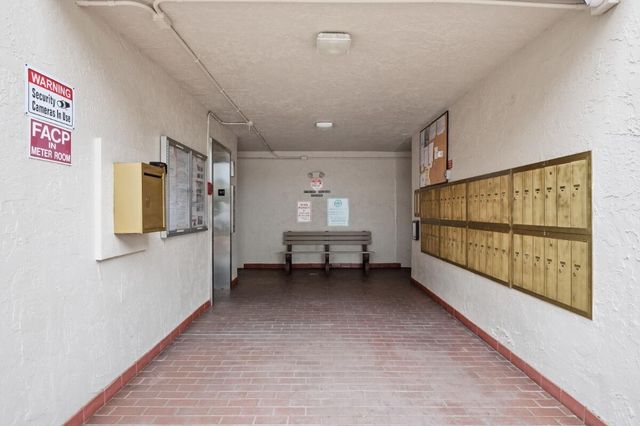 6751 N University Drive Unit 212, Tamarac, FL 33321