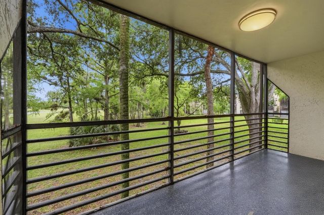 6751 N University Drive Unit 212, Tamarac, FL 33321