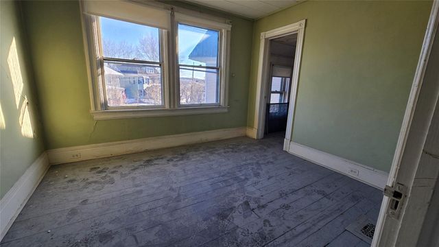 25 E Broome Street, Port Jervis, NY 12771
