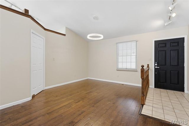 2612 White Manor Court, St Louis, MO 63114