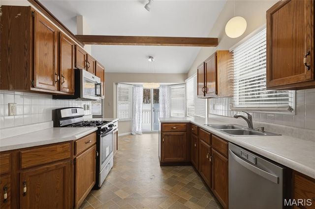 2612 White Manor Court, St Louis, MO 63114