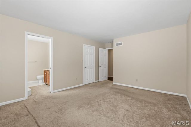 2612 White Manor Court, St Louis, MO 63114