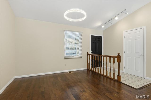 2612 White Manor Court, St Louis, MO 63114