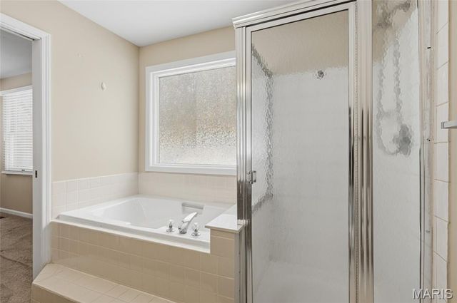 2612 White Manor Court, St Louis, MO 63114