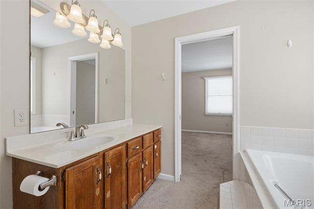 2612 White Manor Court, St Louis, MO 63114