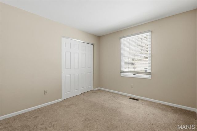 2612 White Manor Court, St Louis, MO 63114