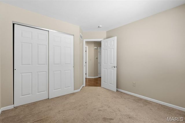 2612 White Manor Court, St Louis, MO 63114