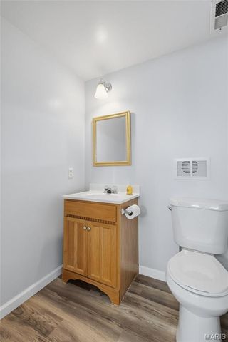 2612 White Manor Court, St Louis, MO 63114