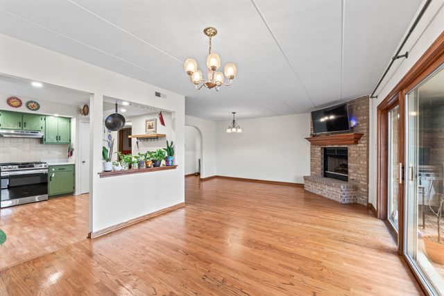 15712 S Sunset Ridge Court 1N, Orland Park, IL 60462