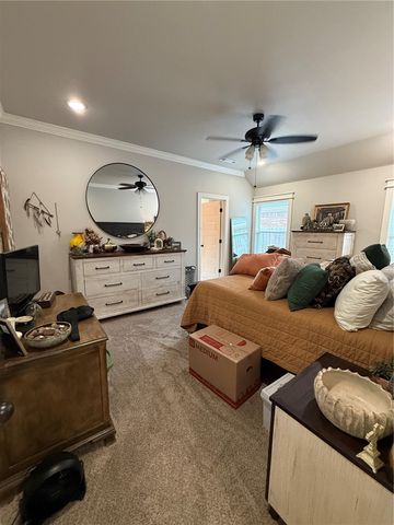 56 E Loveland Loop, Farmington, AR 72730