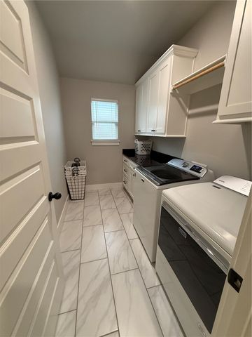 56 E Loveland Loop, Farmington, AR 72730