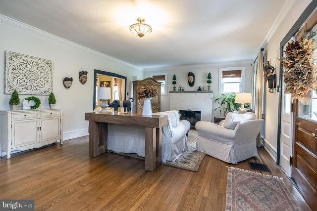208 W BROWNING RD, Collingswood, NJ 08108