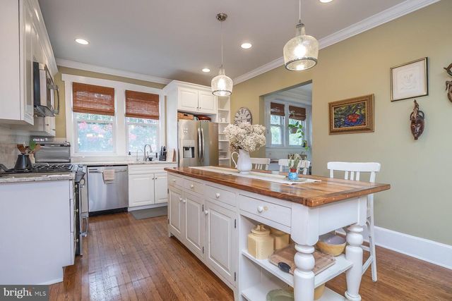 208 W BROWNING RD, Collingswood, NJ 08108
