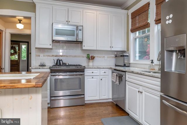 208 W BROWNING RD, Collingswood, NJ 08108