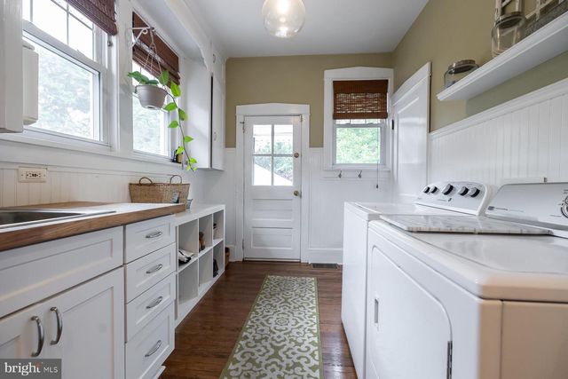 208 W BROWNING RD, Collingswood, NJ 08108