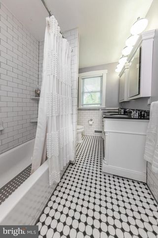 208 W BROWNING RD, Collingswood, NJ 08108