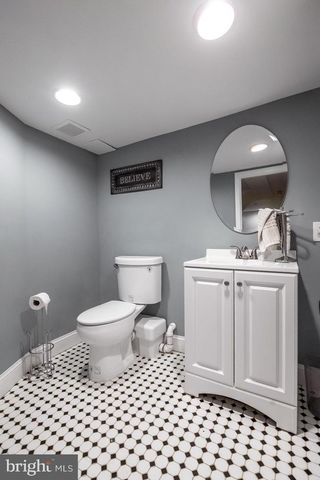 208 W BROWNING RD, Collingswood, NJ 08108