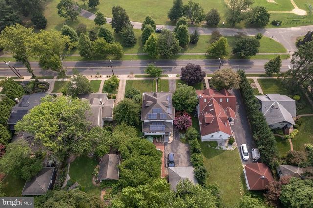 208 W BROWNING RD, Collingswood, NJ 08108