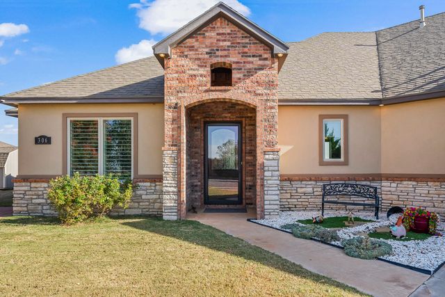 306 Palomino Drive, Lubbock, TX 79404