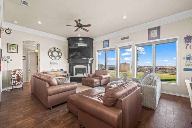 306 Palomino Drive, Lubbock, TX 79404