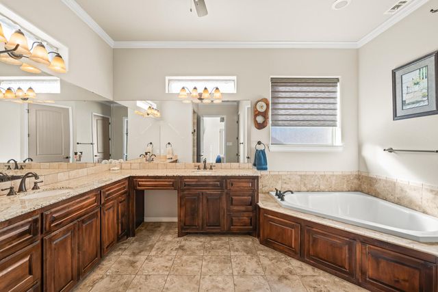 306 Palomino Drive, Lubbock, TX 79404