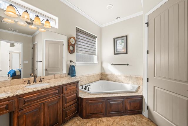 306 Palomino Drive, Lubbock, TX 79404