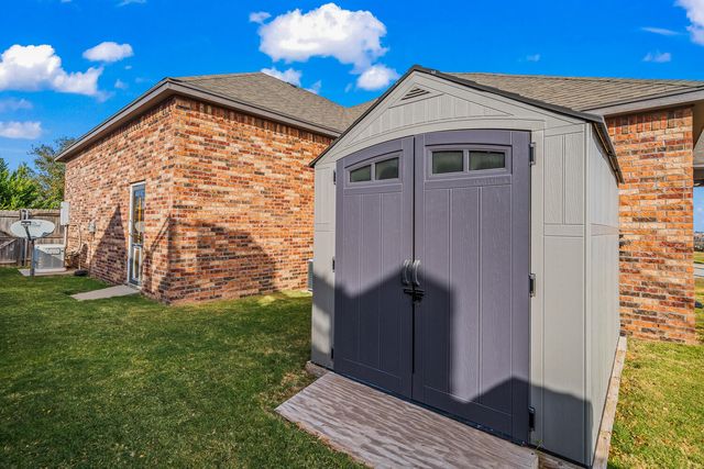 306 Palomino Drive, Lubbock, TX 79404