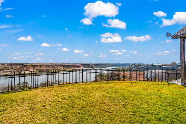 306 Palomino Drive, Lubbock, TX 79404