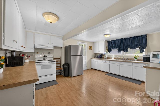 314 22nd Street Court SE, Hickory, NC 28602