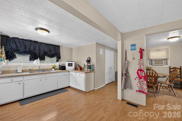 314 22nd Street Court SE, Hickory, NC 28602