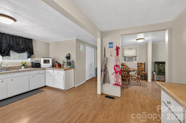 314 22nd Street Court SE, Hickory, NC 28602