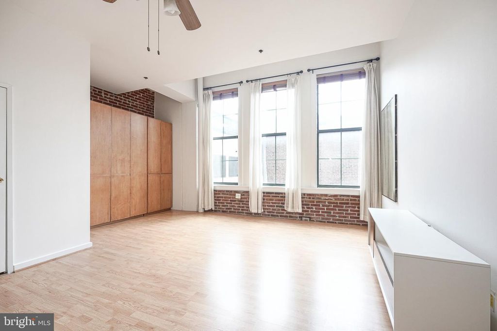 315 NEW ST #504, PHILADELPHIA, PA 19106 — photo 2